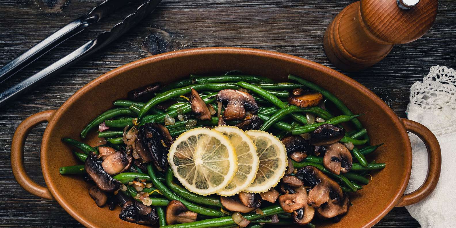 Air-Fryer Roasted Green Beans & Mushrooms