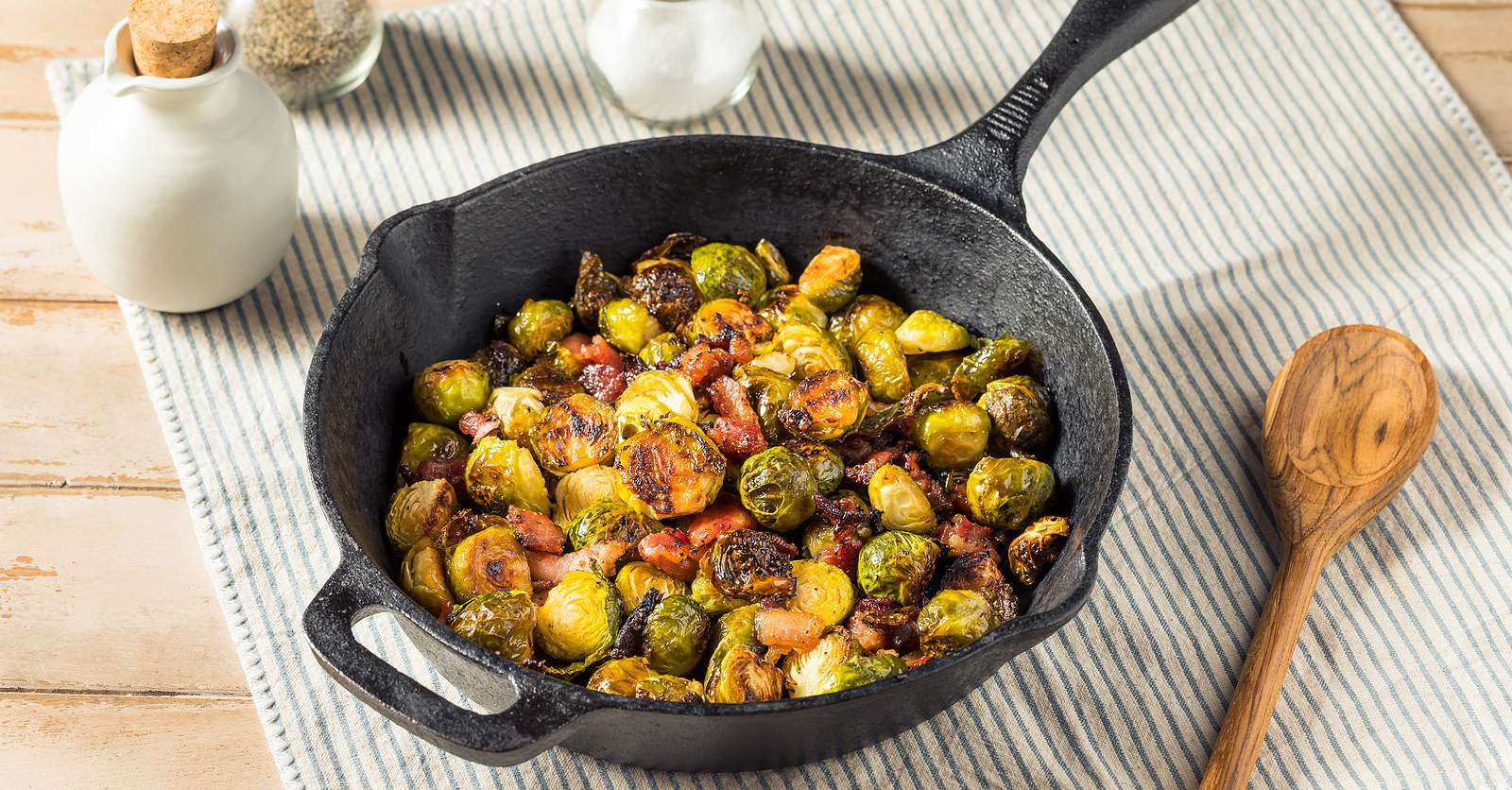 Brussels sprouts with caramelized red onions