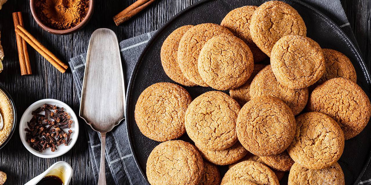 Big Soft Gingerbread Cookies