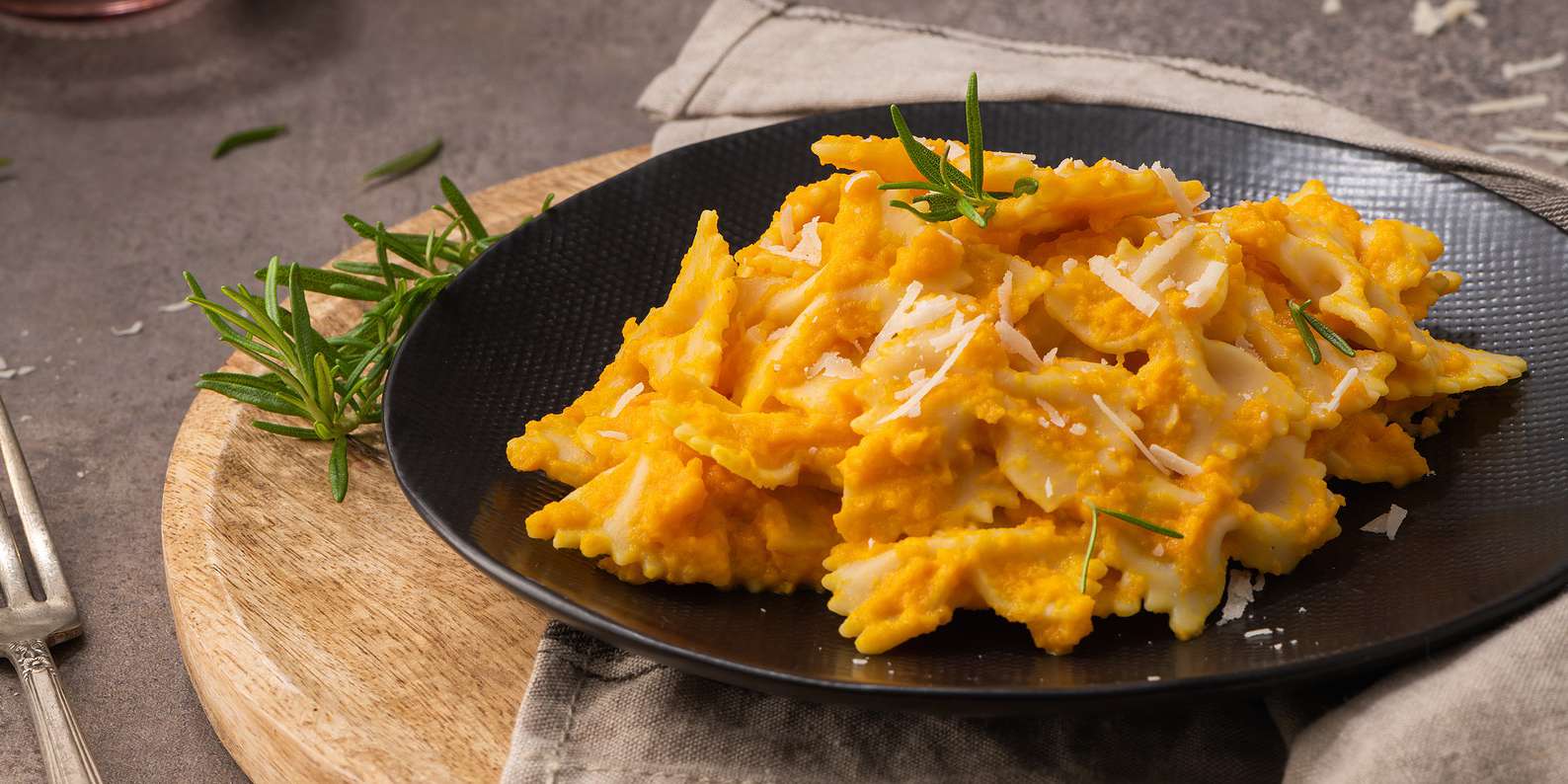 Bowties and Chicken with Creamy Pumpkin Sauce