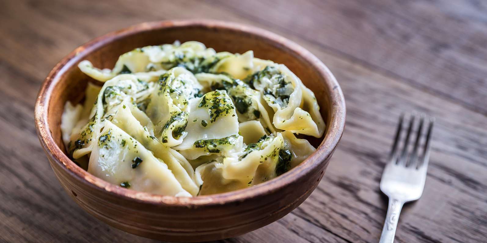 Tortellini with Creamy Pesto Sauce