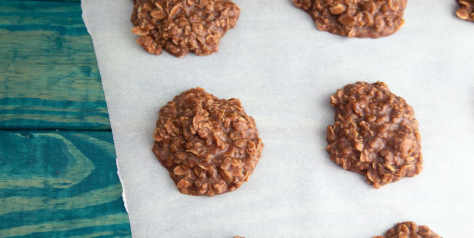 No-Bake Chocolate Fudge Cookies