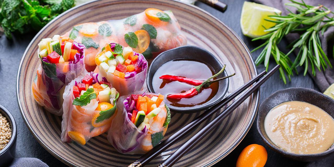 Tofu Summer Rolls with Peanut Dipping Sauce