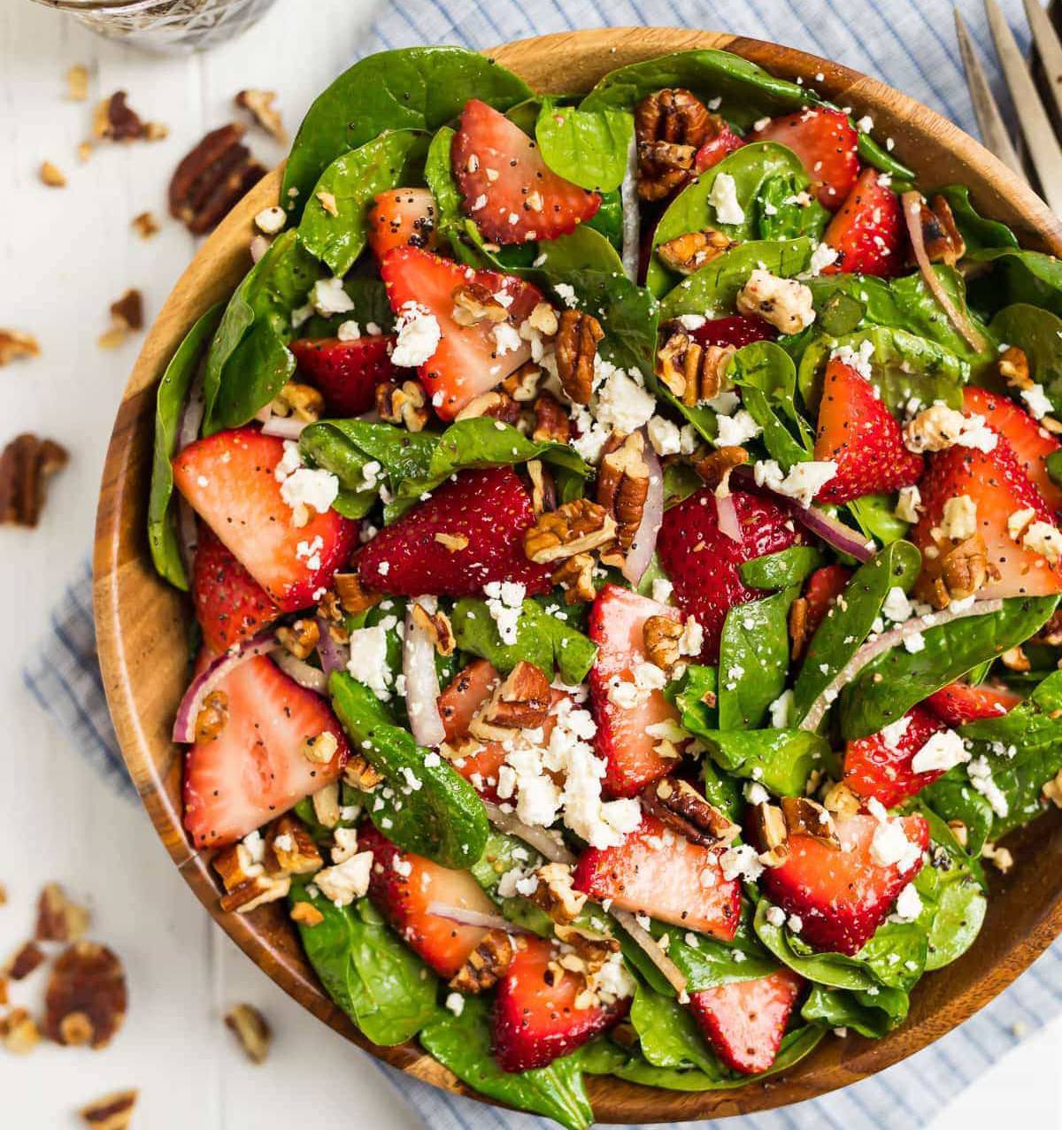 Strawberry Almond Spinach Salad