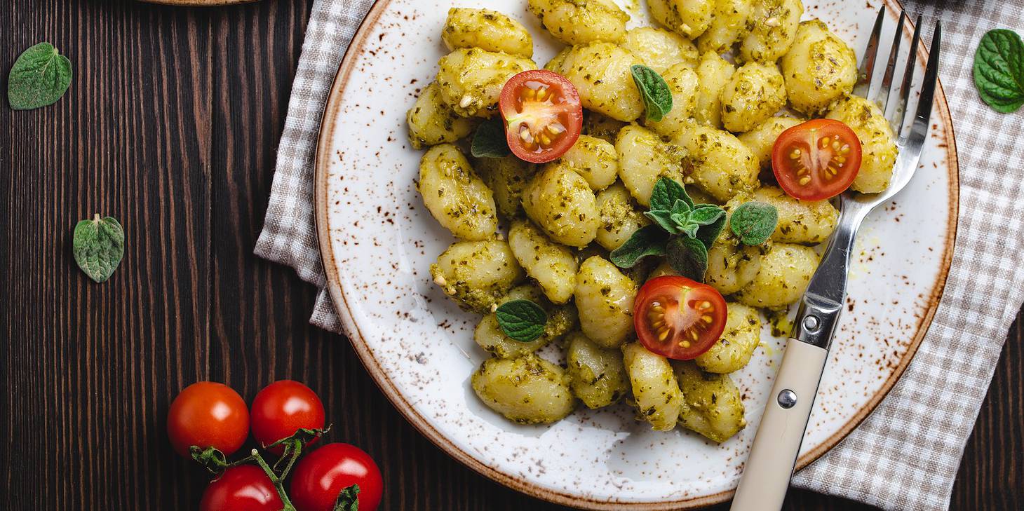Low FODMAP Roasted Gnocchi With Tomatoes