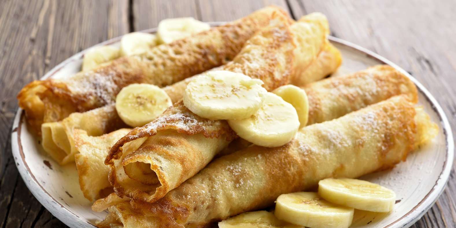 Chocolate PB Banana Roll-Up Lunch Box
