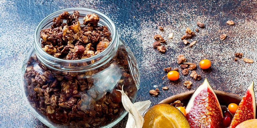 Low FODMAP Dark Chocolate Granola Recipe