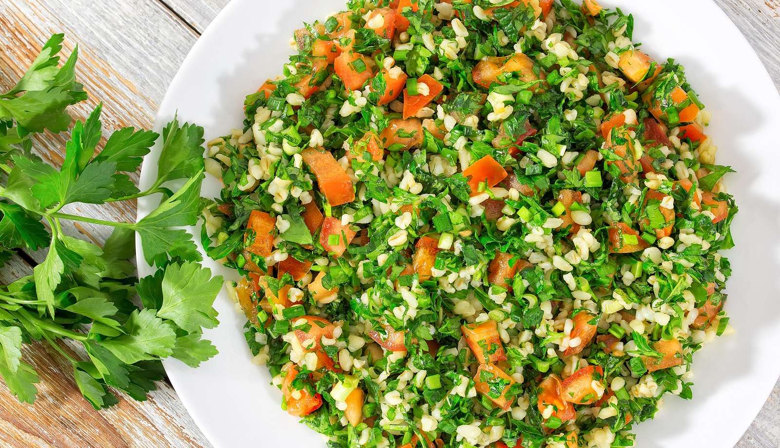 Herby Freekeh Salad with Veggies & Pomegranate Dre